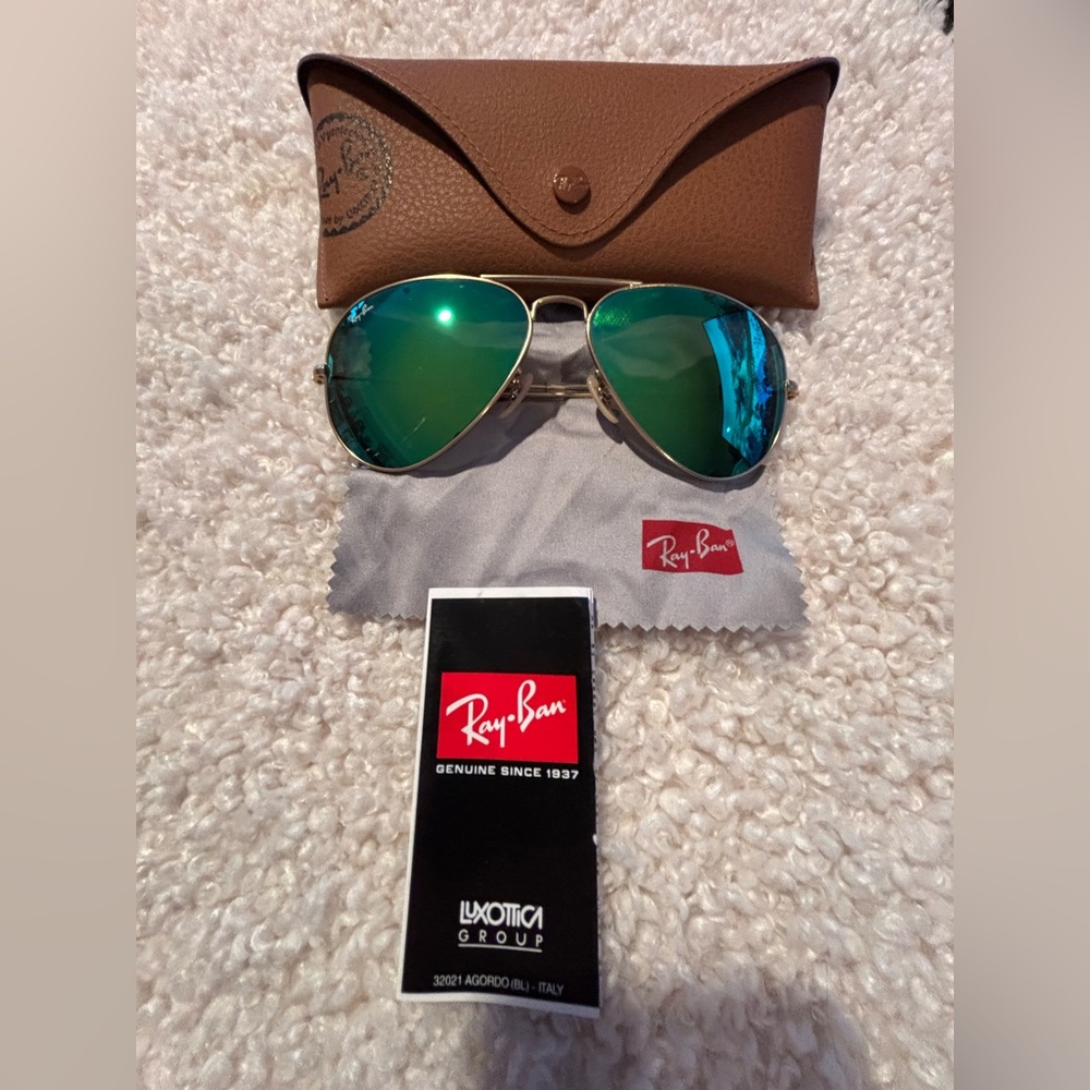 Ray-Ban Aviator Sunglasses